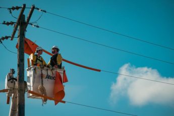 Vad Tjänar en Elektriker Efter 10 År?